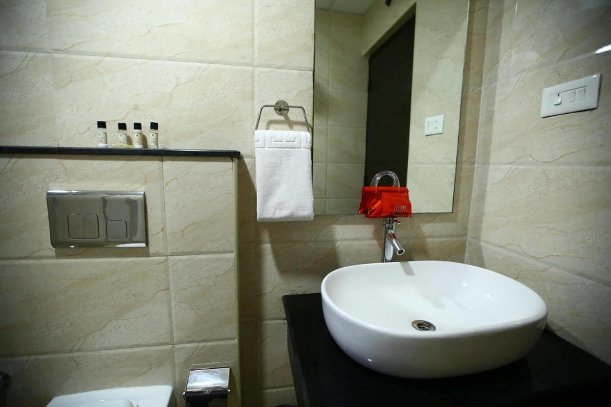 Fabhotel Alreef Residency Chennai Ngoại thất bức ảnh